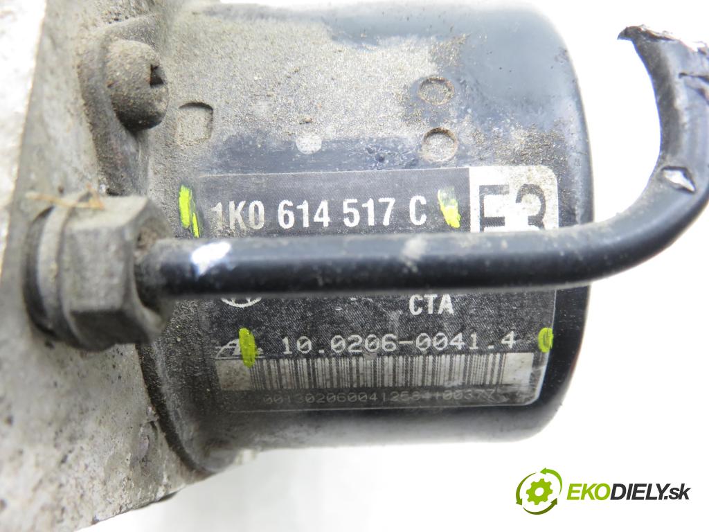 AUDI A3 (8P1) HB 2004 103,00 2.0 TDI 16V quattro - BKD 1968,00 pumpa ABS 1K0907379E ; 1K0614517C ; 10096003493 (Pumpa ABS)