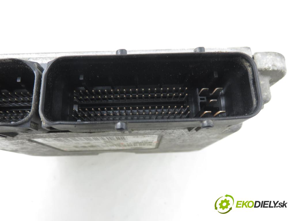 SKODA FABIA I SEDAN (6Y3) SEDAN 2004 55,00 1.4 16V - BBY 1390,00 Riadiaca jednotka Motor 036906034ET ; IAW4MVET