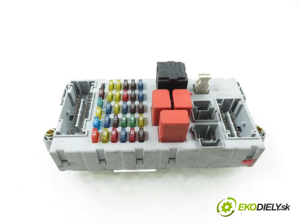 FIAT IDEA (350_) MINIVAN 2004 70,00 1.4 16V 95 - 843 A1.000 1368,00 Skrinka POJISTKY: 51732916