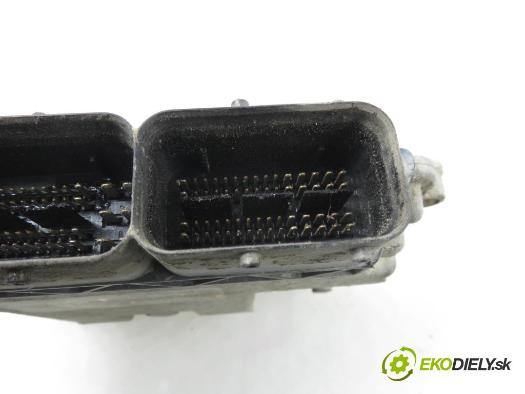 OPEL ZAFIRA B (A05) MINIVAN 2006 74,00 1.9 CDTI 8V 101 - Z 19 DTL 1910,00 Riadiaca jednotka Motor 0281012549 ; 55198922