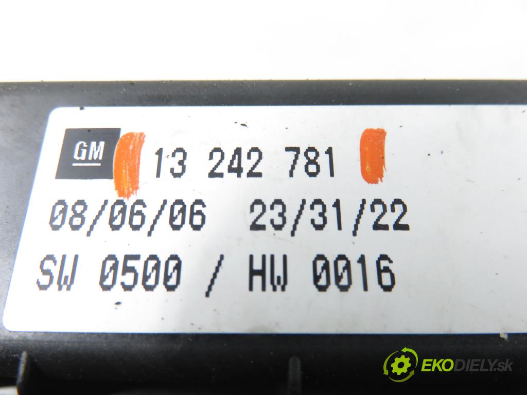 OPEL ZAFIRA B (A05) MINIVAN 2006 74,00 1.9 CDTI 8V 101 - Z 19 DTL 1910,00 MODUL BSM 13242781 ; 5DK00946410