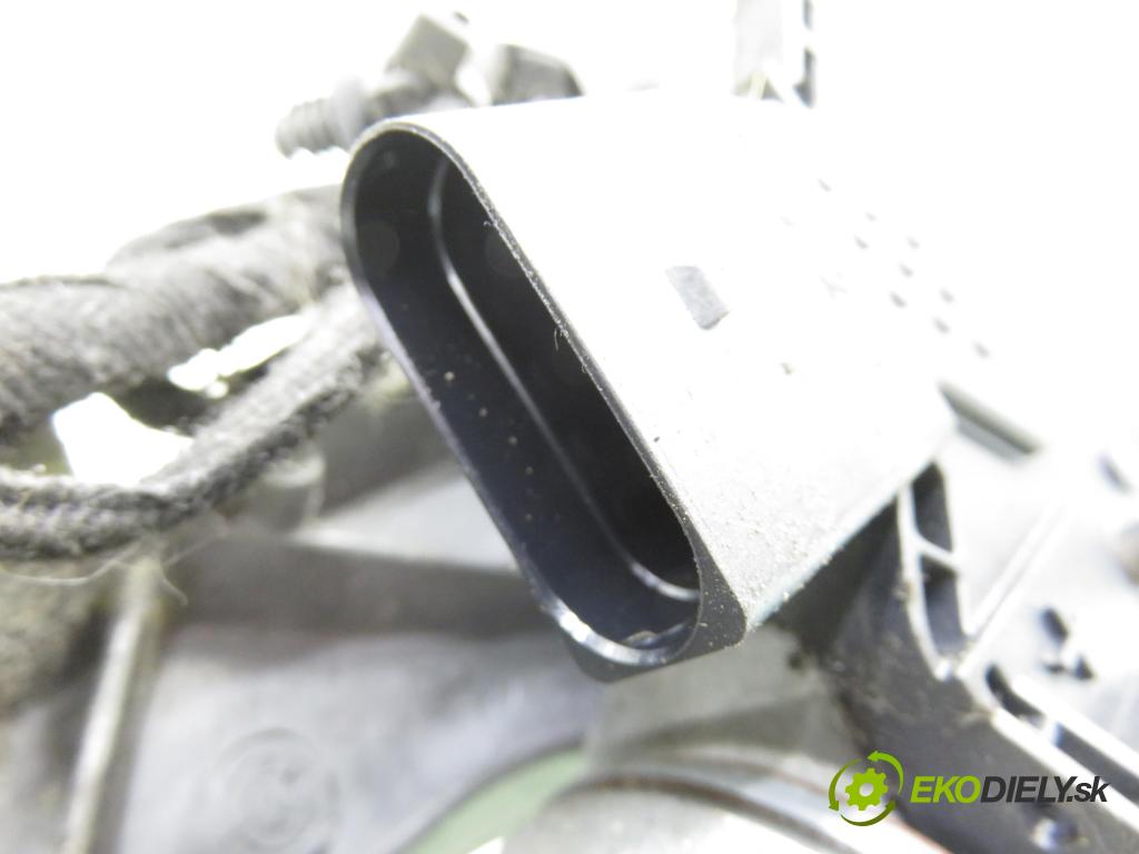 OPEL ASTRA J Sports Tourer (P10) KOMBI 2011 81,00 1.7 CDTI - A 17 DTJ 1686,00 MECHANISMUS/ motorek stěračů 1397220623 ; 3397020986 ; 13262434
