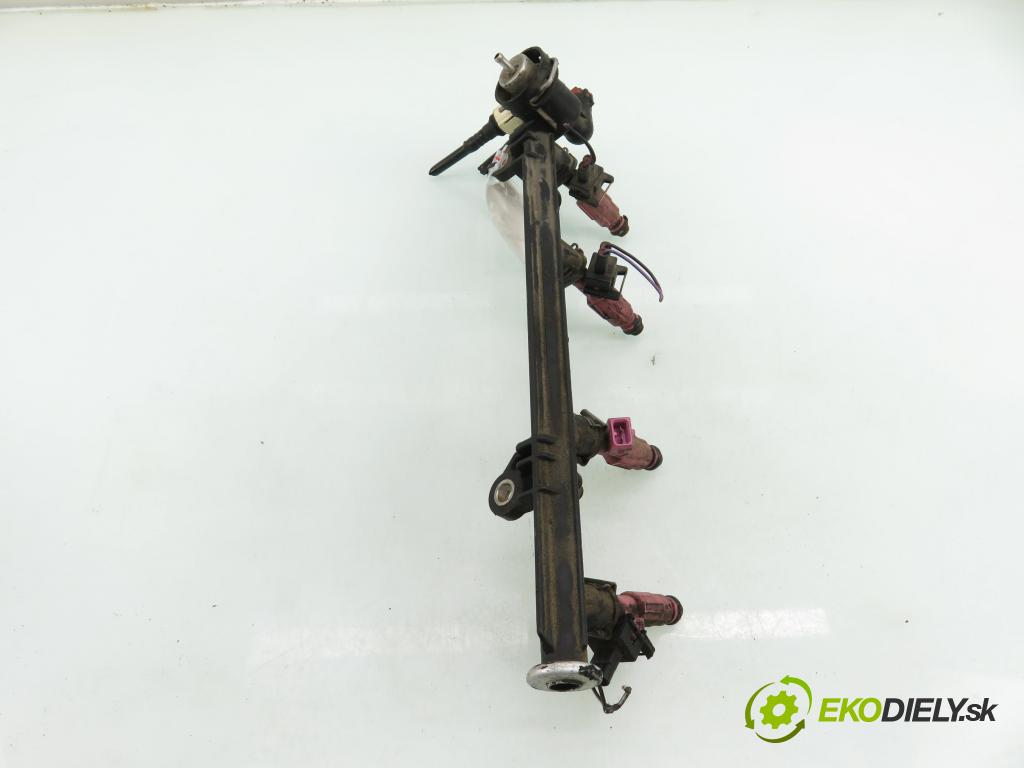 FORD FIESTA IV (JA_, JB_) HB 2001 44,00 1.3 i - J4T 1299,00 lišta vstřikovací 98BFBB ; 98BF9E317BA ; 0280155786 (Vstřikovací lišta)