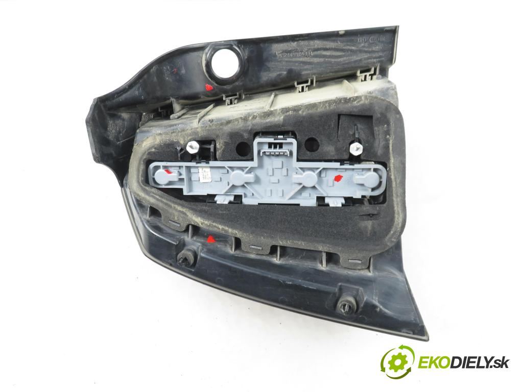 OPEL ZAFIRA B (A05) MINIVAN 2006 74,00 1.9 CDTI 8V 101 - Z 19 DTL 1910,00 Svetlo pravé zadné 24451843