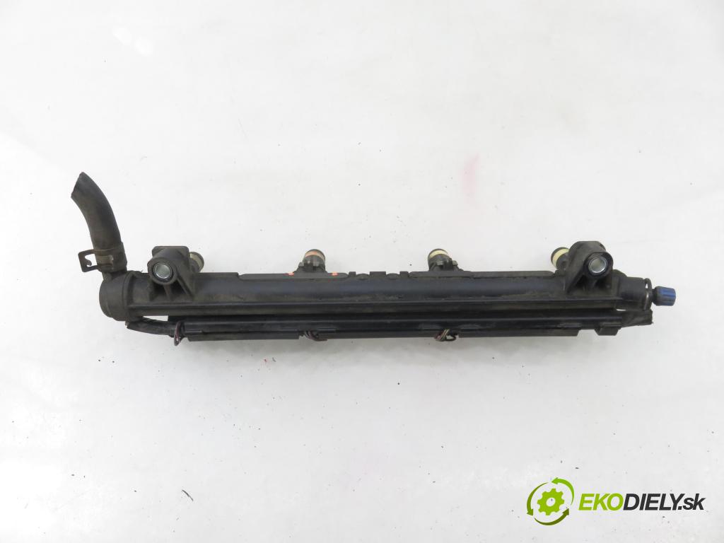 SKODA FABIA I SEDAN (6Y3) SEDAN 2004 55,00 1.4 16V - BBY 1390,00 lišta vstřikovací 036906031M ; 4080B03037 ; 036133319AE (Vstřikovací lišta)
