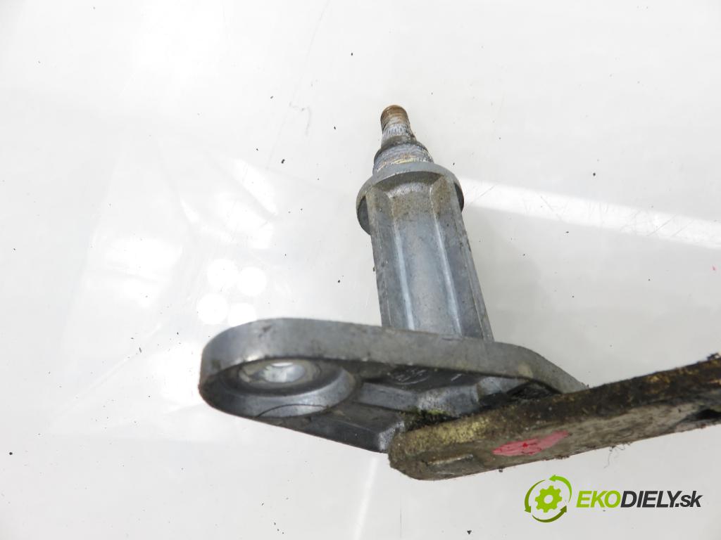 VW LT 40-55 I Platforma / podwozie (293-909) KABINA/PLATFORMA 1995 70,00 2.4 TD - ACL 2383,00 Motorček stieračov 281955325 ; 281955113C