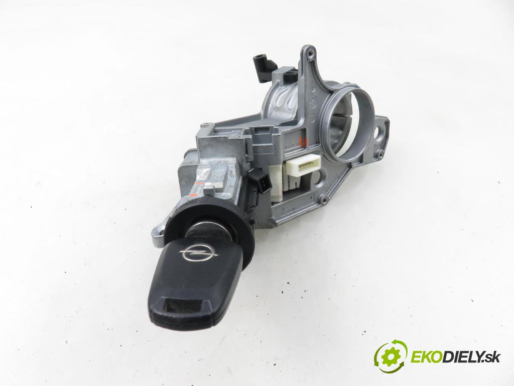 OPEL ZAFIRA B (A05) MINIVAN 2006 74,00 1.9 CDTI 8V 101 - Z 19 DTL 1910,00 spinačka N0501882 ; 2421430 (Spínacia skrinka)