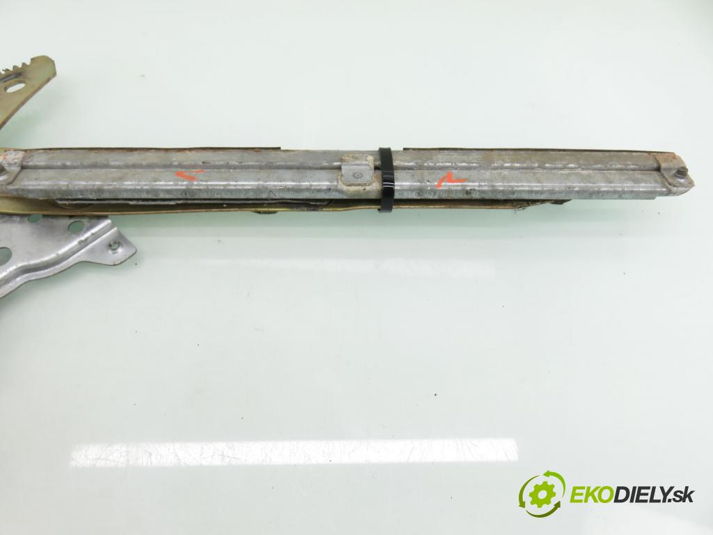 SUZUKI JIMNY (FJ) TERENOWY 2002 59,00 1.3 16V 4WD (SN413) - G13BB 1298,00 mechanismus oken 3D 8346081A10
