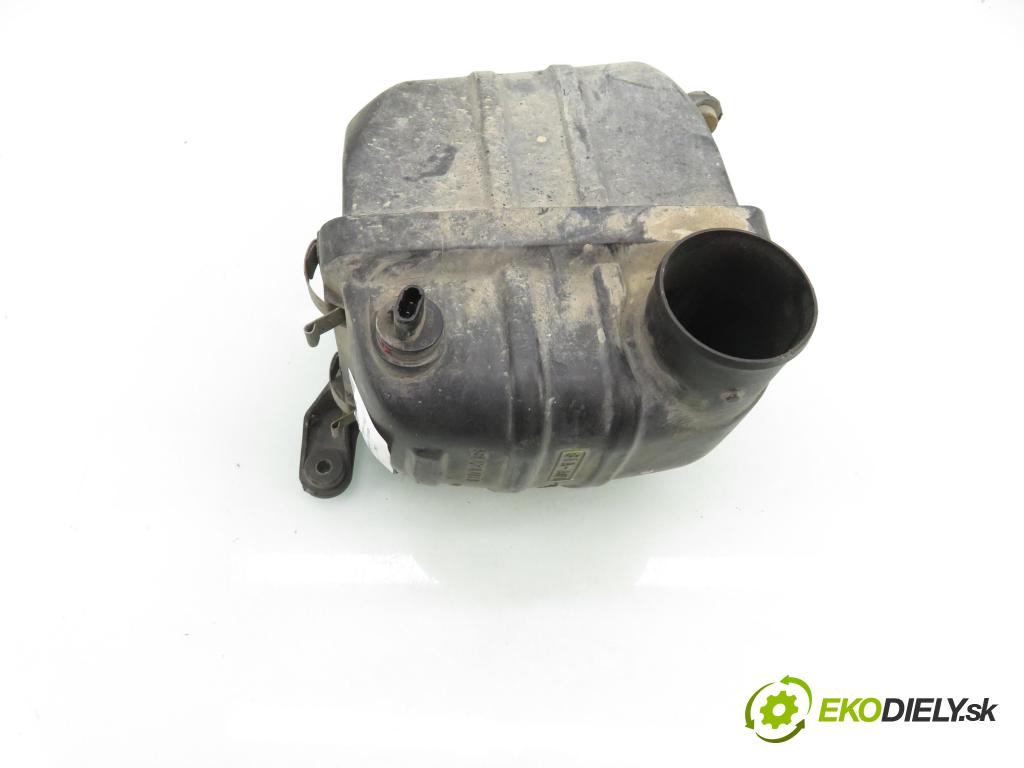 SUZUKI JIMNY (FJ) TERENOWY 2002 59,00 1.3 16V 4WD (SN413) - G13BB 1298,00 obal filtra vzduchu 81AA01 (Kryt vzduchového filtru)