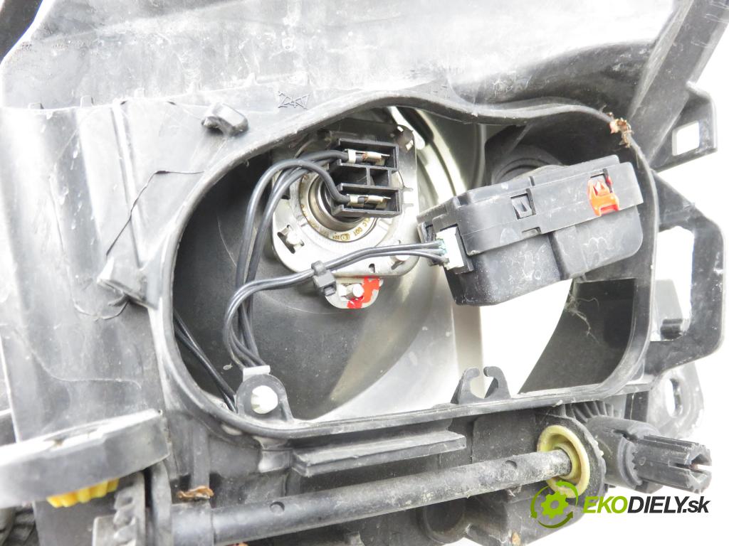 OPEL CORSA D (S07) HB 2010 55,00 1.3 CDTI - Z 13 DTJ 1248,00 Svetlo PP 13186384