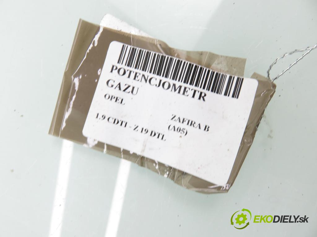 OPEL ZAFIRA B (A05) MINIVAN 2006 74,00 1.9 CDTI 8V 101 - Z 19 DTL 1910,00 potenciometr plynového pedálu 9202341BT ; 6PV00811400 (Potenciometr plynového pedálu)