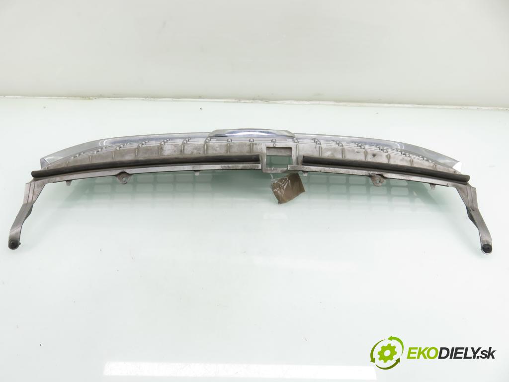 FORD MONDEO IV Turnier (BA7) KOMBI 2010 103,00 2.0 TDCi - QXBB 1997,00 Mriežka / maska 7S718200D