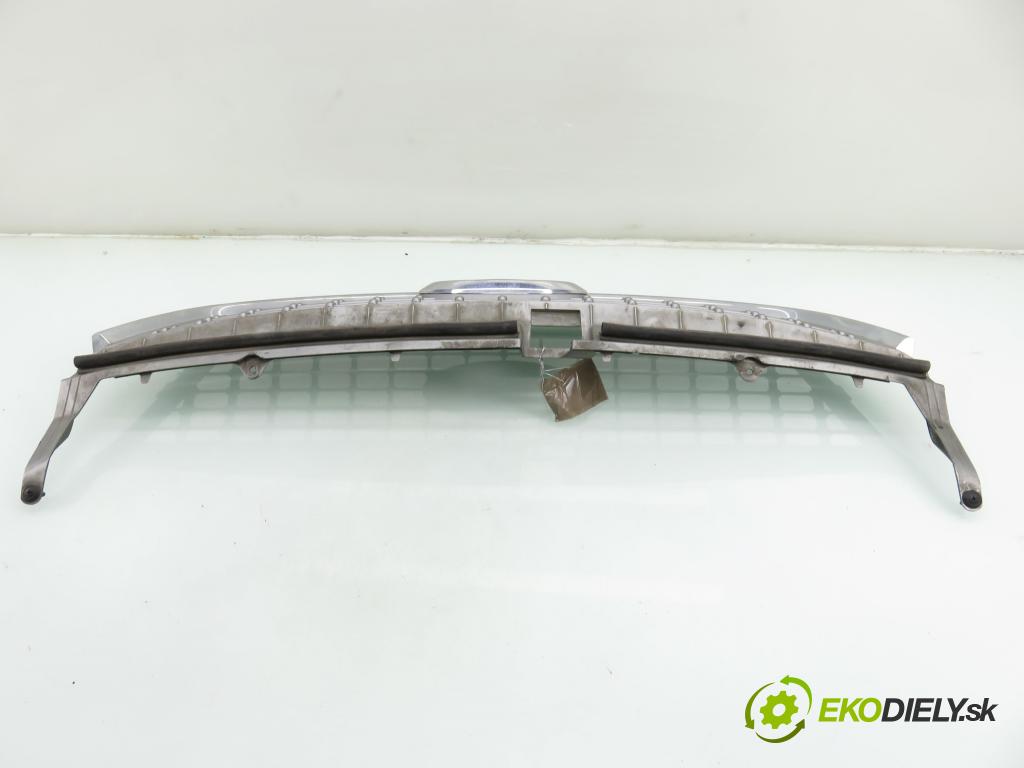 FORD MONDEO IV Turnier (BA7) KOMBI 2010 103,00 2.0 TDCi - QXBB 1997,00 Mriežka / maska 7S718200D