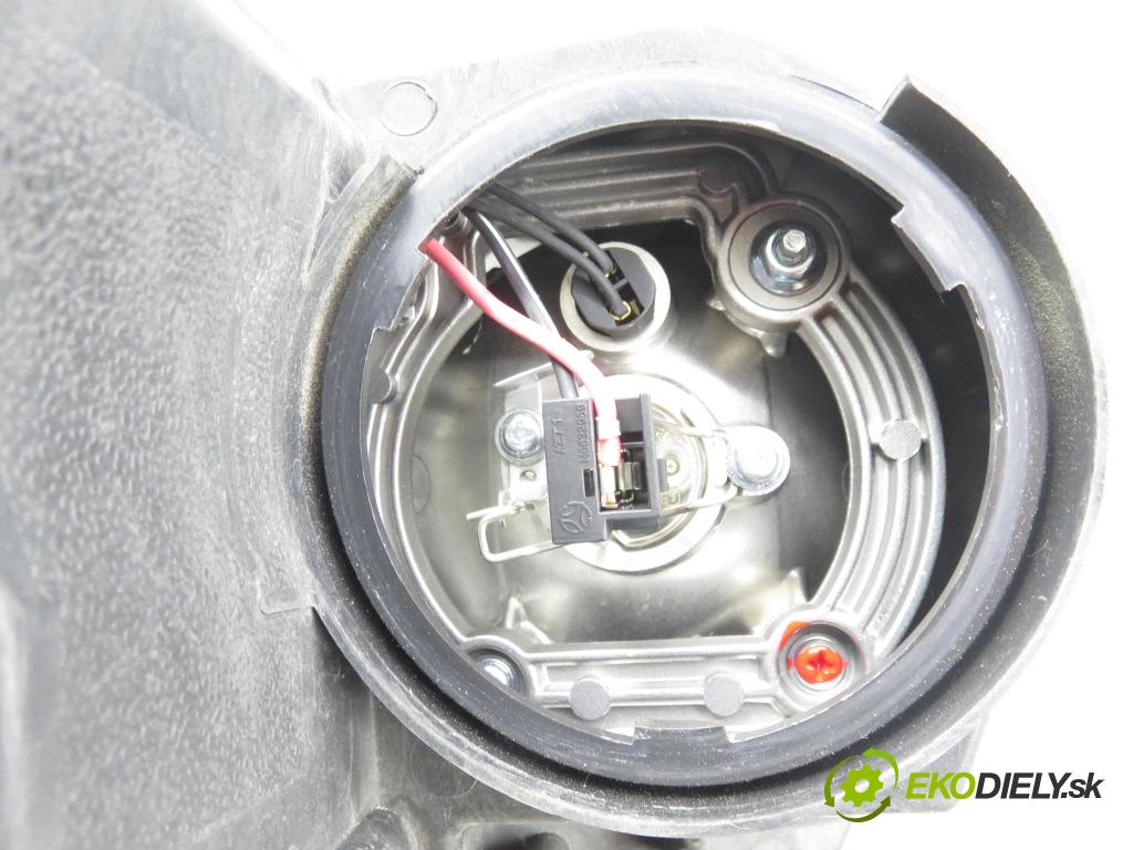 CHEVROLET CAPTIVA (C100, C140) SUV 2007 110,00 2.0 D 4WD 1991,00 světlo PP