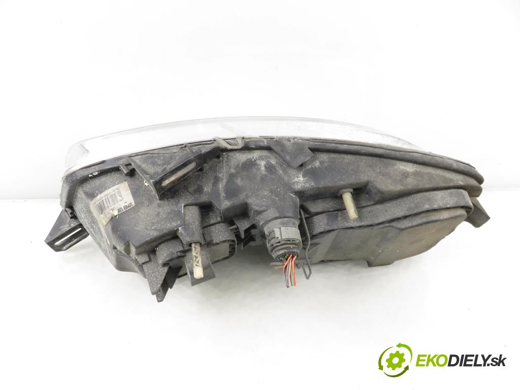 FIAT STILO Multi Wagon (192_) KOMBI 2004 66,00 1.4 16V - 192 B2.000 1368,00 Svetlo PP 517127100