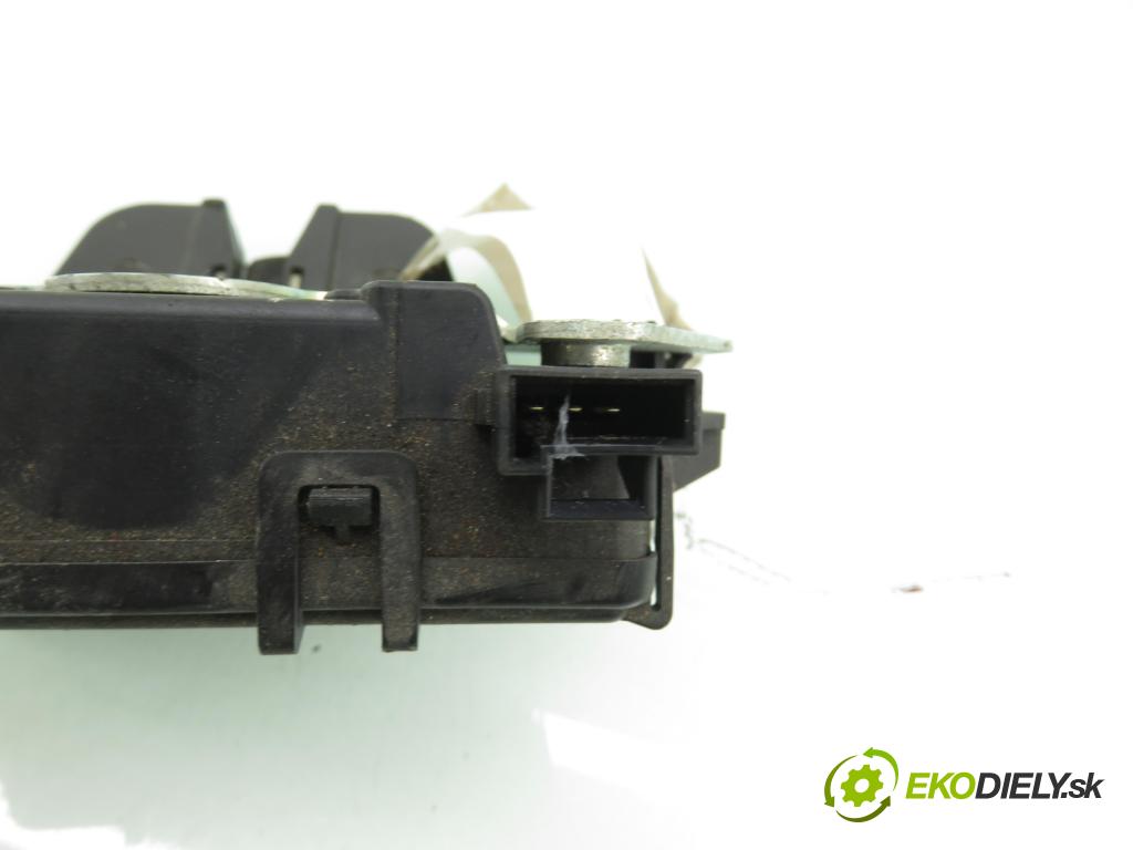 OPEL ZAFIRA B (A05) MINIVAN 2006 74,00 1.9 CDTI 8V 101 - Z 19 DTL 1910,00 zámok dverí kufor EL. 13117285 ; 495058724