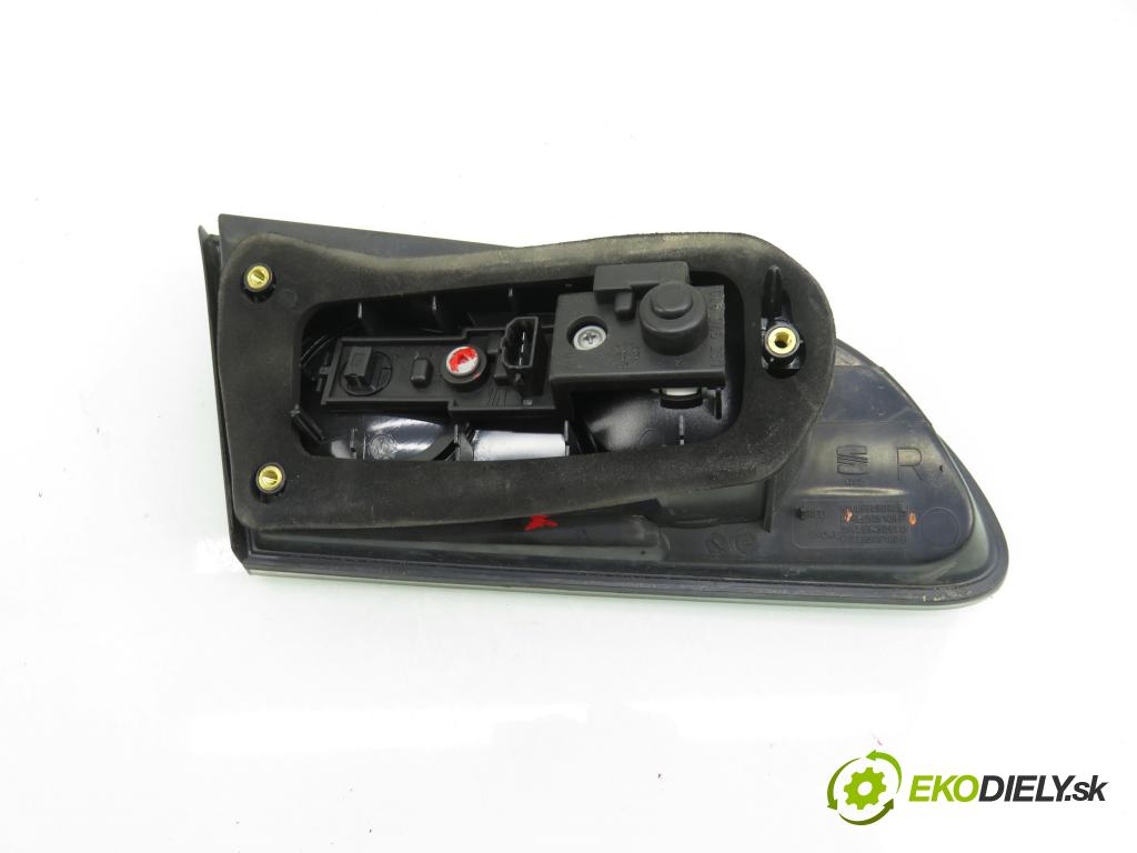 SEAT IBIZA III (6L1) HB 2006 59,00 1.4 TDI - BNV 1422,00 světlo pravé zadní kufr 6L6945108F