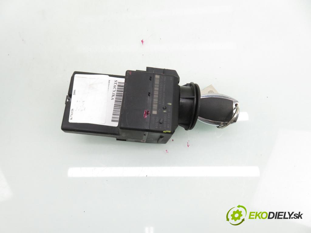 MERCEDES-BENZ VITO / MIXTO Skrzynia (W639) FURGON 2006 0,00 109 CDI - OM 646.980 2148,00 spínačka 6395450108 ; 33002301 (Spínací skříňka)