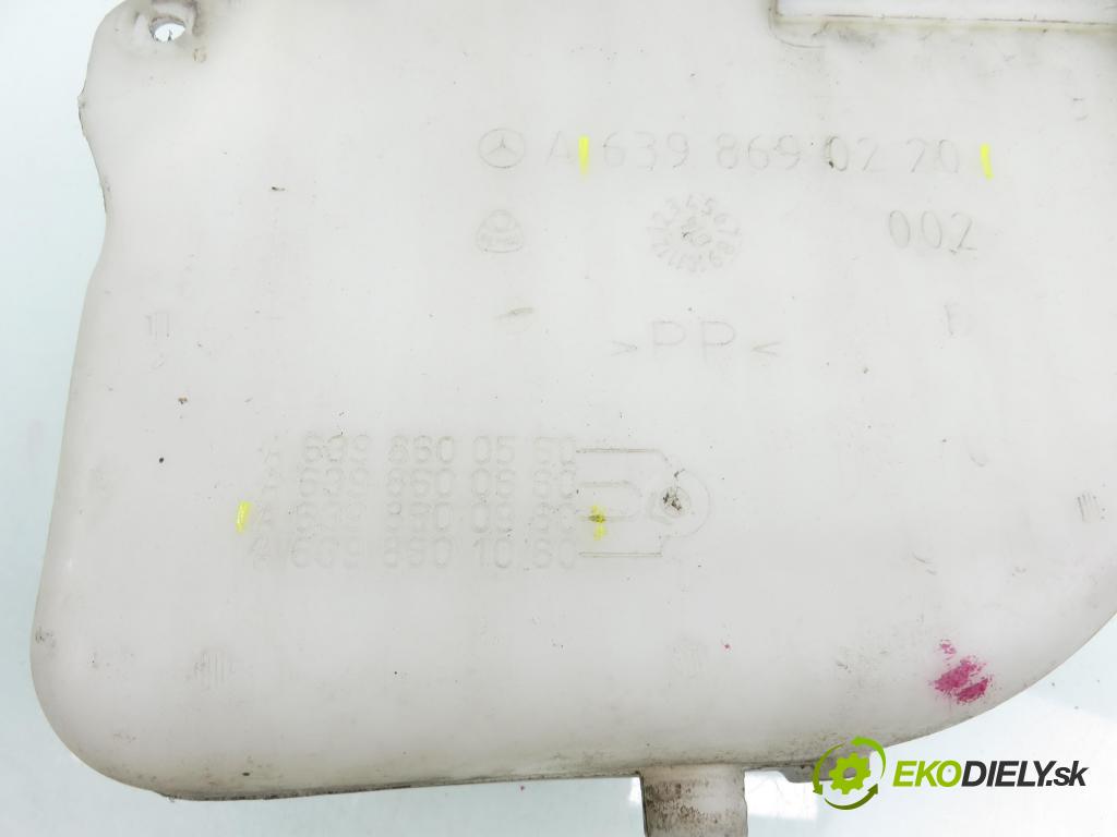 MERCEDES-BENZ VITO / MIXTO Skrzynia (W639) FURGON 2006 0,00 109 CDI - OM 646.980 2148,00 Nádržka ostrekovačov 6398690220 ; 6398600960 (Kľučka dverí ostatné)