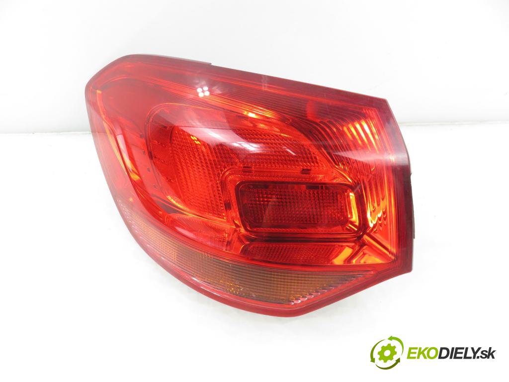 OPEL ASTRA J Sports Tourer (P10) KOMBI 2011 81,00 1.7 CDTI - A 17 DTJ 1686,00 světlo levé zadní 13282242