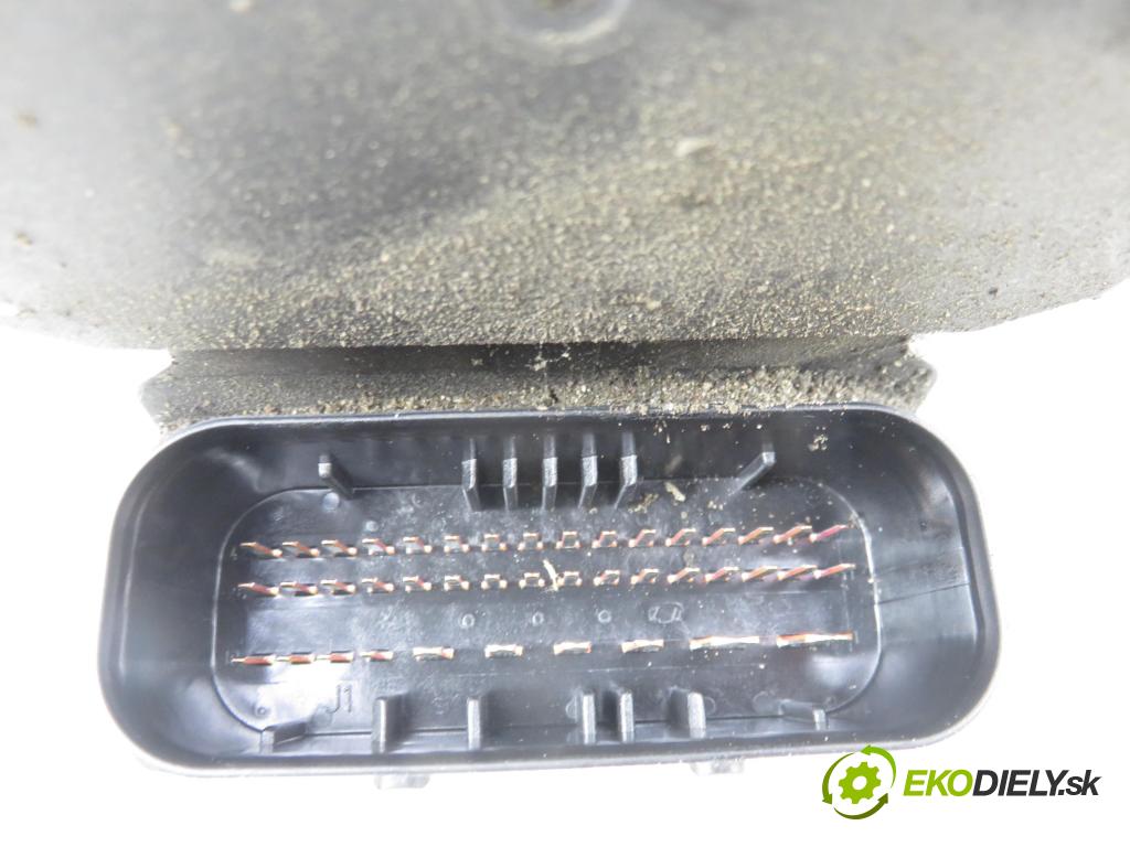 MERCEDES-BENZ VITO / MIXTO Skrzynia (W639) FURGON 2006 0,00 109 CDI - OM 646.980 2148,00 pumpa ABS 0265950159 ; 0014460989 ; 0265225346 (Pumpa ABS)