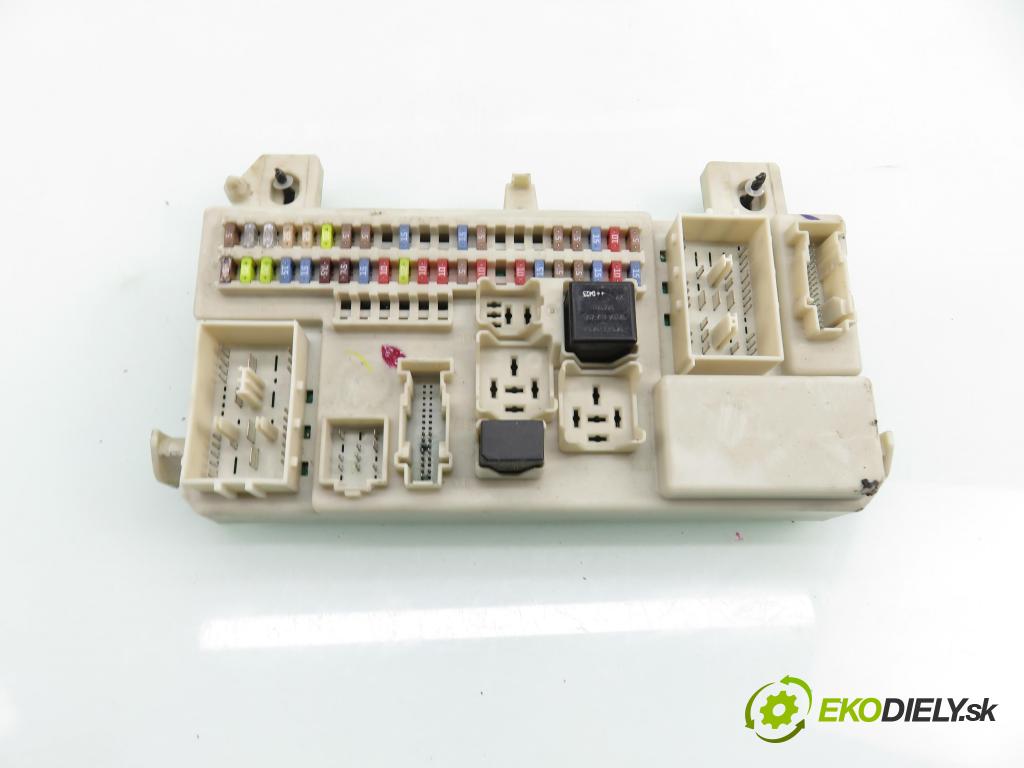 VOLVO V50 (MW) KOMBI 2006 100,00 2.0 D 136 - D 4204 T (PSA) 1997,00 MODUL BSI 8690719