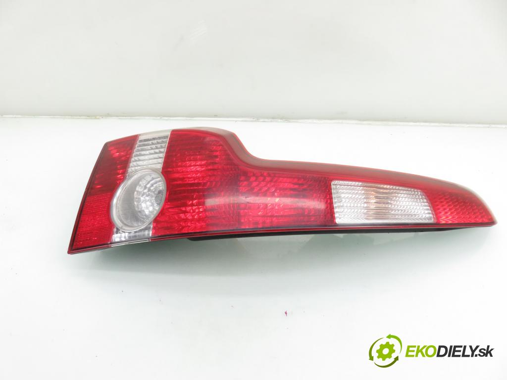 VOLVO V50 (MW) KOMBI 2006 100,00 2.0 D 136 - D 4204 T (PSA) 1997,00 Svetlo ľavé zadné 30678745