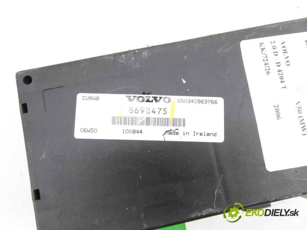 VOLVO V50 (MW) KOMBI 2006 100,00 2.0 D 136 - D 4204 T (PSA) 1997,00 řídící jednotka tažného oka 8698475