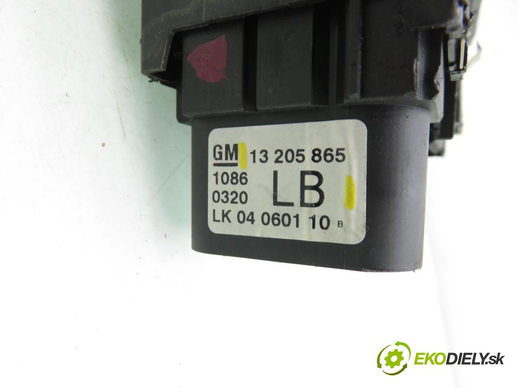 OPEL ZAFIRA B (A05) MINIVAN 2006 74,00 1.9 CDTI 8V 101 - Z 19 DTL 1910,00 prepínač svetlá 13205865LB