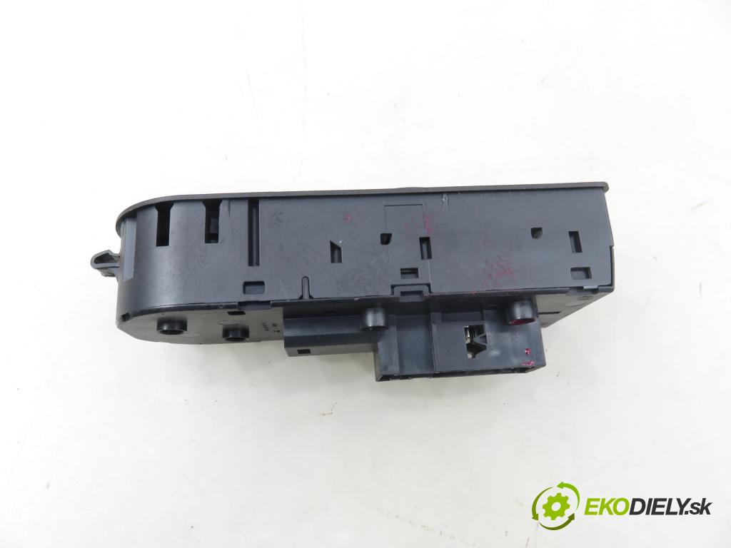 OPEL ZAFIRA B (A05) MINIVAN 2006 74,00 1.9 CDTI 8V 101 - Z 19 DTL 1910,00 Panel ovládania okien 13209204BA