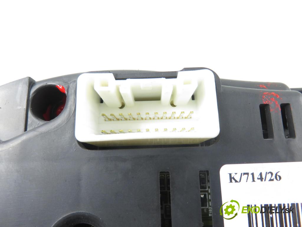 TOYOTA AVENSIS sedan (_T25_) SEDAN 2003 108,00 2.0 (AZT250_) - 1AZ-FSE 1998,00 Prístrojovka elektrický 8380005570H ; MB2574109804