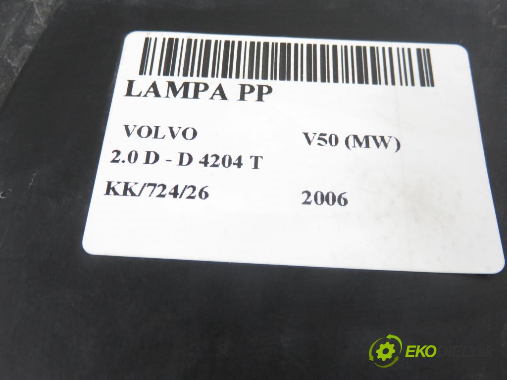 VOLVO V50 (MW) KOMBI 2006 100,00 2.0 D 136 - D 4204 T (PSA) 1997,00 světlo PP 30698649