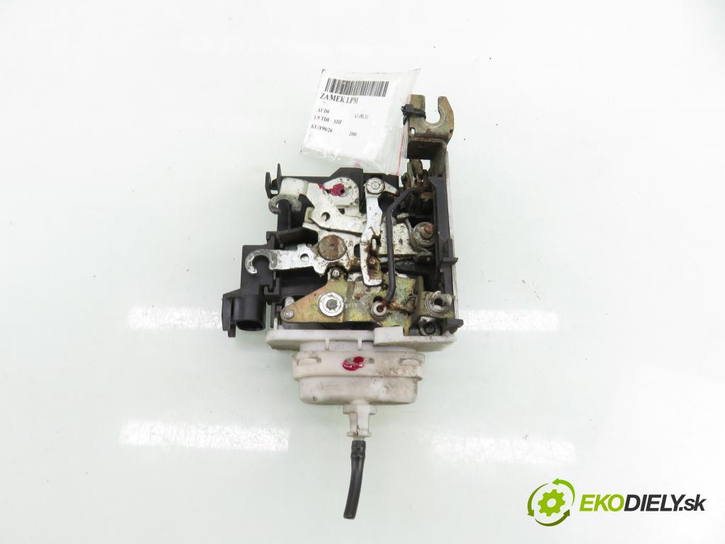 AUDI A3 (8L1) HB 2000 81,00 1.9 TDI - AHF 1896,00 zámok 8L1837015