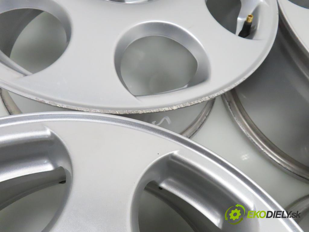 AUDI 0 disky / disk 8E0601025F