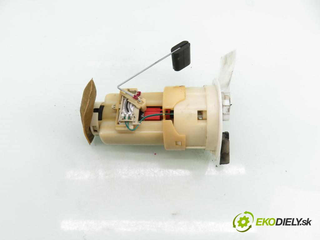 TOYOTA YARIS (_P1_) HB 2002 50,00 1.0 VVT- i 68 - 1SZ-FE 998,00 Pumpa paliva 770200D010 ; 770200D010A