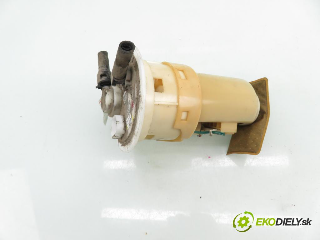 TOYOTA YARIS (_P1_) HB 2002 50,00 1.0 VVT- i 68 - 1SZ-FE 998,00 Pumpa paliva 770200D010 ; 770200D010A