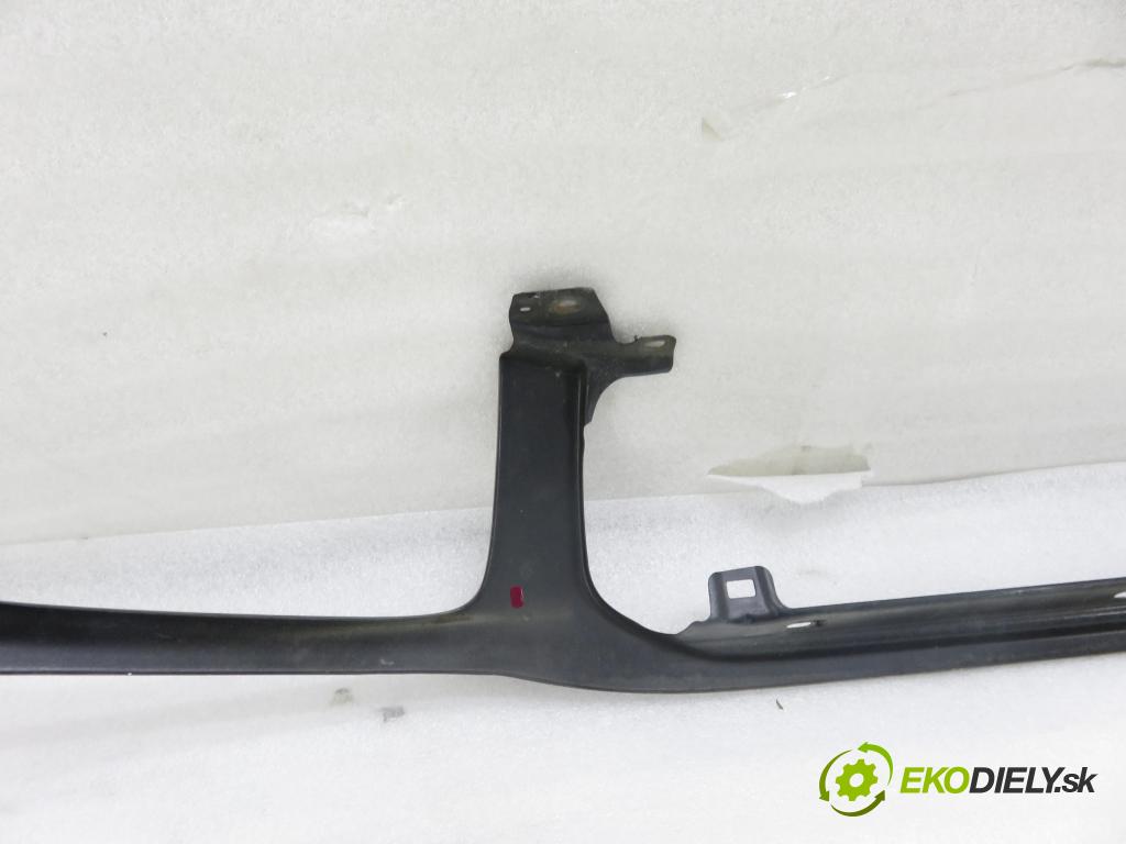 TOYOTA RAV 4 II (_A2_) SUV 2005 110,00 2.0 4WD 150 - 1AZ-FE 1998,00 lišta pod ŽÁROVKA: LP