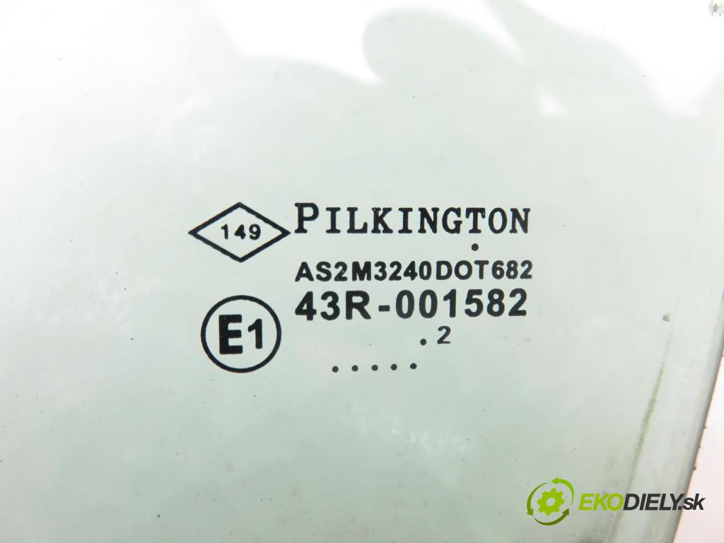 RENAULT MASTER III Skrzynia (FV) FURGON 2012 92,00 2.3 dCi 125 FWD (FV0C, FV0D) - M9T 676 2298,00 Okno TROJUHOLNÍKÝ LP