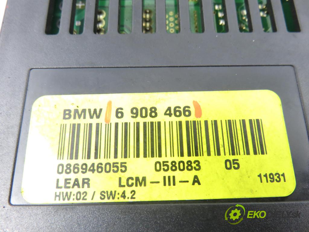 BMW 5 Touring (E39) KOMBI 2001 135,00 530 d - M57 D30 (306D1) 2926,00 řídící jednotka světla 6908466