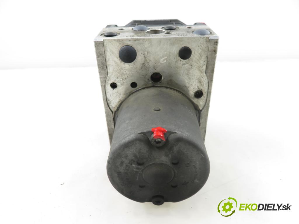 BMW 5 Touring (E39) KOMBI 2001 135,00 530 d - M57 D30 (306D1) 2926,00 pumpa ABS 0265900001 ; 6756342 ; 0265223001 (Pumpa ABS)