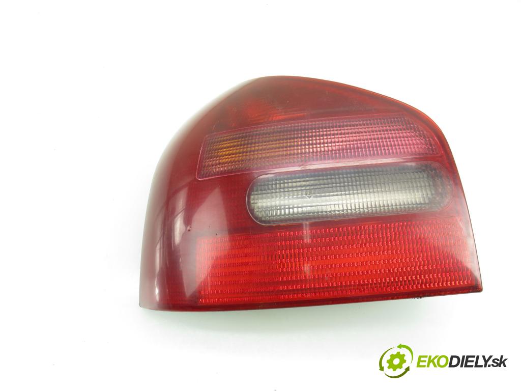AUDI A3 (8L1) HB 2000 81,00 1.9 TDI 110 - AHF 1896,00 Svetlo ľavé zadné 8L0945095A