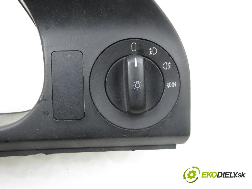 BMW 5 Touring (E39) KOMBI 2001 135,00 530 d - M57 D30 (306D1) 2926,00 prepínač svetlá 8159735 ; 8363683 ; 8363684