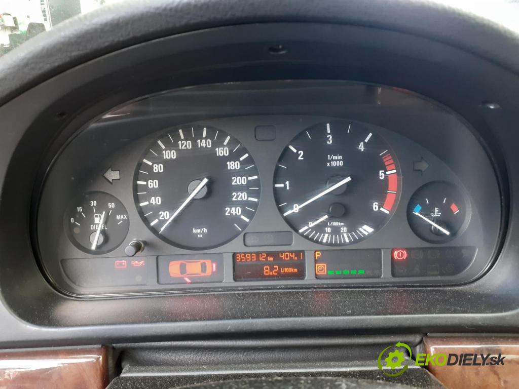 BMW 5 Touring (E39) KOMBI 2001 135,00 530 d - M57 D30 (306D1) 2926,00 prístrojovka elektrický 6907018