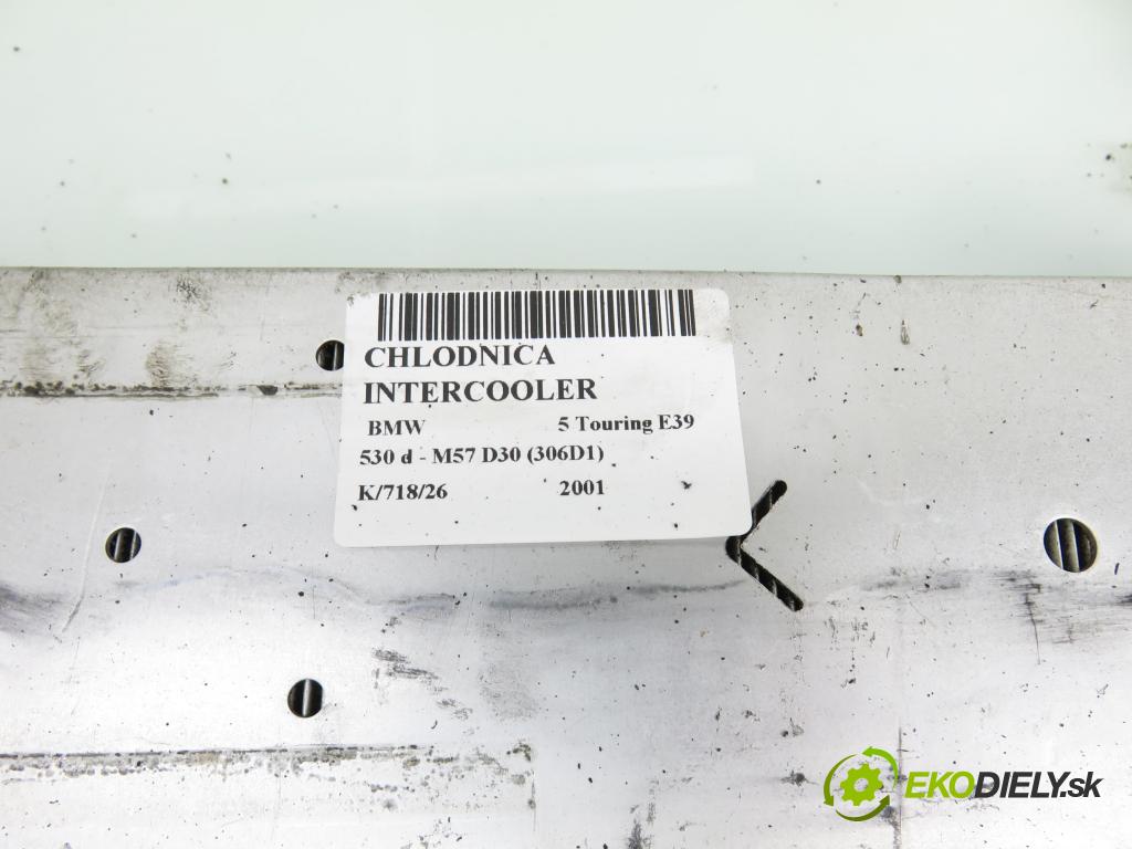 BMW 5 Touring (E39) KOMBI 2001 135,00 530 d - M57 D30 (306D1) 2926,00 chladič intercooler