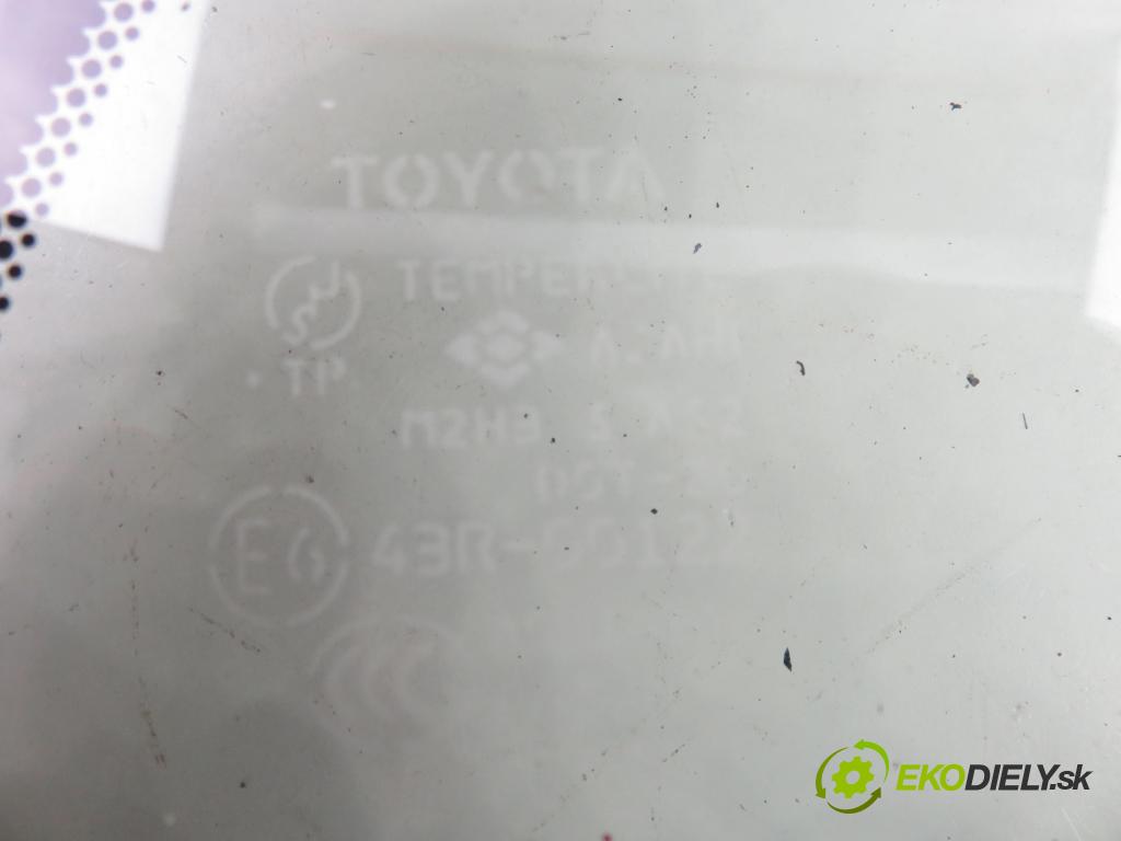 TOYOTA RAV 4 II (_A2_) SUV 2002 85,00 2.0 D-4D 4WD 116 - 1CD-FTV 1995,00 okno dveří PT