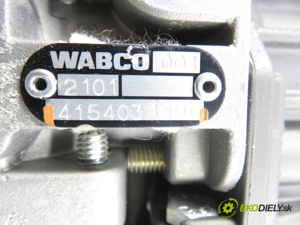BMW 5 Touring (E39) KOMBI 2001 135,00 530 d - M57 D30 (306D1) 2926,00 pumpa nápravy 1082099 ; 4154031000 ; 1092349