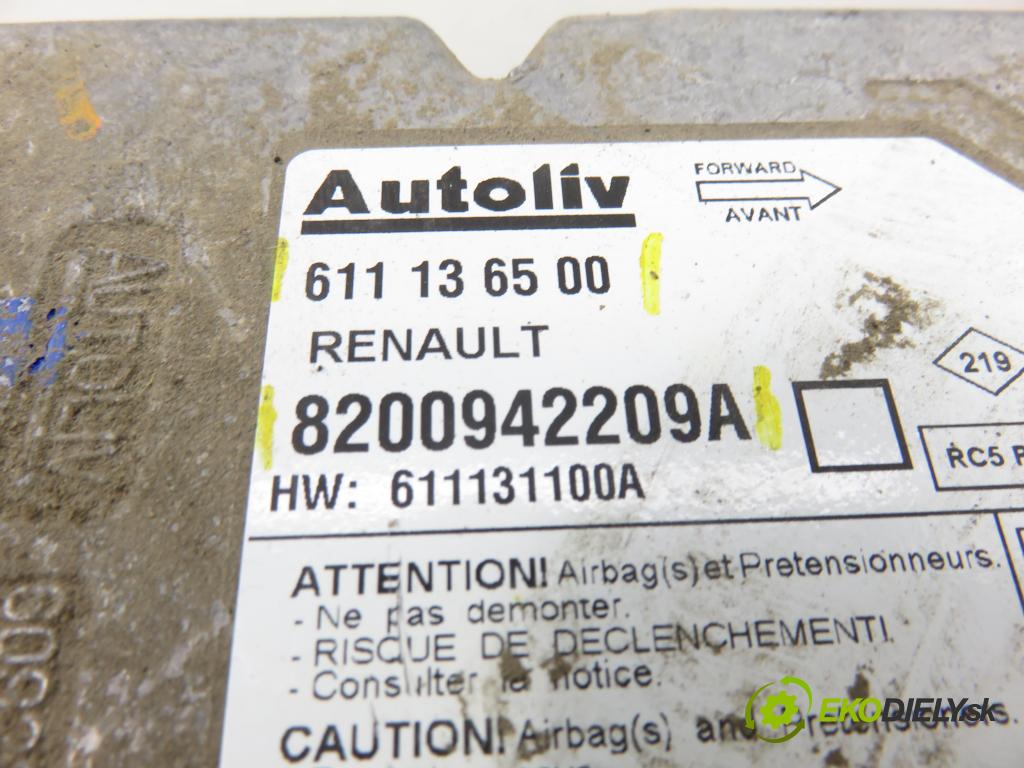 RENAULT MASTER III Skrzynia (FV) FURGON 2012 92,00 2.3 dCi 125 FWD (FV0C, FV0D) - M9T 676 2298,00 MODUL air BAG 8200942209A ; 611136500