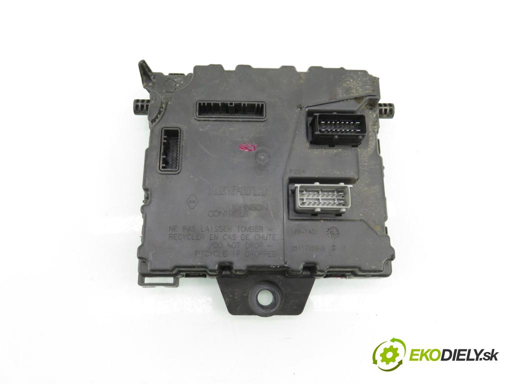 RENAULT MASTER III Skrzynia (FV) FURGON 2012 92,00 2.3 dCi 125 FWD (FV0C, FV0D) - M9T 676 2298,00 MODUL BCM 284B18618R ; 284B18618RB