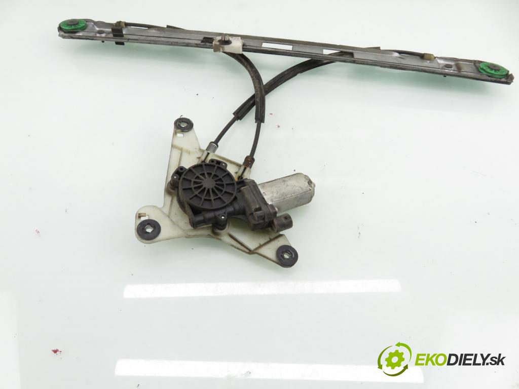 RENAULT MASTER III Skrzynia (FV) FURGON 2012 92,00 2.3 dCi 125 FWD (FV0C, FV0D) - M9T 676 2298,00 mechanismus oken 807210008R ; 128001032