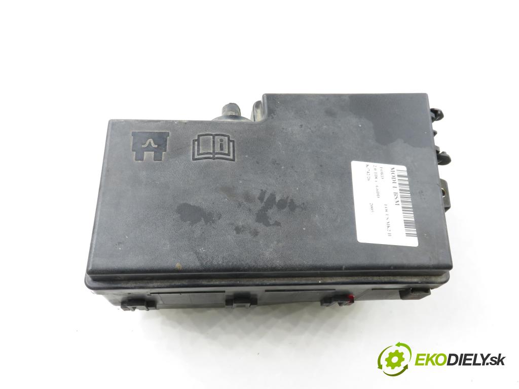 FORD FOCUS II (DA_, HCP) HB 2005 100,00 2.0 TDCi - G6DD 1997,00 Skrinka POJISTKY: 3M5T14K733NMG ; 3M5T14A076AC